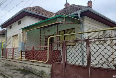 Casă cu 4 camere în Hunedoara - 3