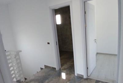 Casă cu 4 camere în Central - 6