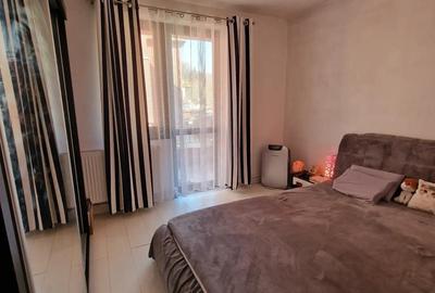 Inchiriez pe termen lung 250E Vand apartament la cheie-3 camere, Aninoasa, jude? Hunedoara - 1