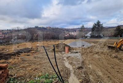 Teren de 866 mp, în Spitalul Județean - 4