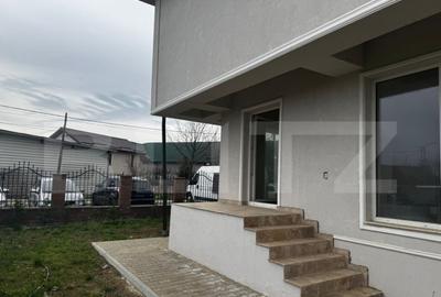 Casă cu 5 camere cu Teren 500 Mp în Giroc