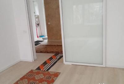 Apartament cu 3 camere semidecomandat în Centrul Civic - 3
