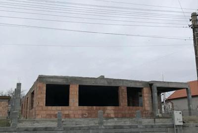 Casă cu Teren 22 Mp în Sălăjeni - 3