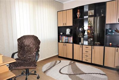 Casa de vanzare, central, duplex, garaj interior - 11