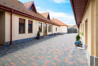 Resedinta cu:foisor,2 garaje, crama tip restaurant+garsoniera lux ... - 26