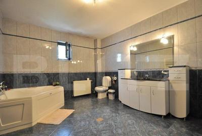 Casa individuala, 10 camere, 420mp, zona Nord - 2