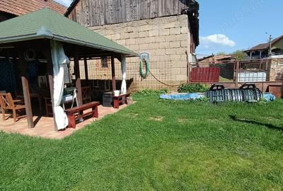 Casă cu 5 camere cu Teren 1000 Mp în Luna - 1
