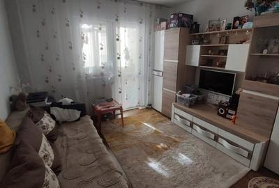 Apartament cu 3 camere decomandat în Păcurari - 1