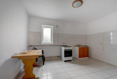 SNAGOV CENTRAL, CASA 144 MP, LOT 1000 MP! - 13