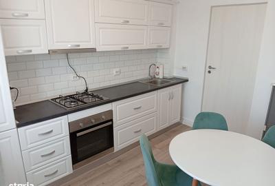 Apartament cu 3 camere semidecomandat în Central - 1