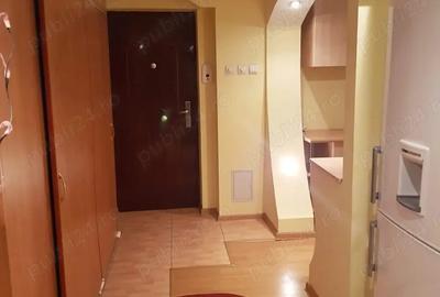 De INCHIRIAT apartament cu 2 camere la CASA CARTII - 3
