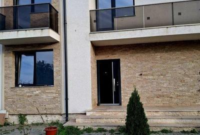 BUFTEA - APARTAMENT 3 CAMERE CU TRERASA SI CURTE. - 2
