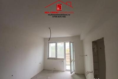 Apartament cu 4 camere decomandat în Peco - 1