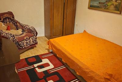 Inchiriez 2 camere la curte - 2