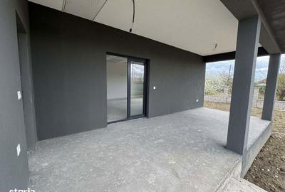 Casă cu 3 camere cu Teren 450 Mp în Lazuri - 3