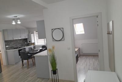 Apartament cu 3 camere decomandat în Petru Rareș - 1