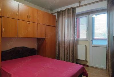 Apartament cu 2 camere - zona Dacia - Decebal - 3
