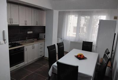 Apartament cu 2 camere decomandat în Central - 2