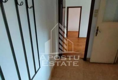Apartament cu 2 camere, semidecomandat, etajul 2, zona Sa... - 2