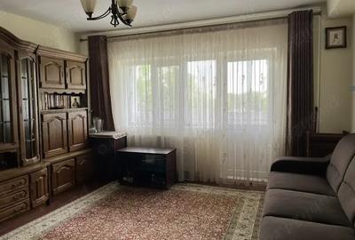 Vand Apartament 3 camere - 2