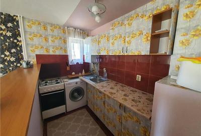 Apartament 2 camere la mansarda -str.Oncesti - zona Vasile Aaron - 6