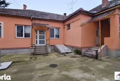 Casă cu 2 camere cu Teren 435 Mp în Titulescu - 4