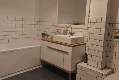 Casă cu 3 camere în Central