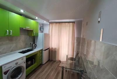 Garsonieră decomandată în Astra