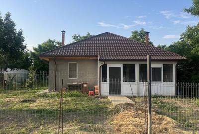Casă cu 2 camere decomandat în Tătaru - 8