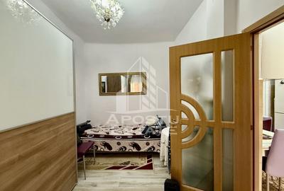 Apartament o camera, curte, terasa 20mp, centrala proprie, zona Fabric - 1