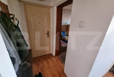 Apartament de vanzare, cu 3 camere, 64 mp, zona Craiovita No - 4
