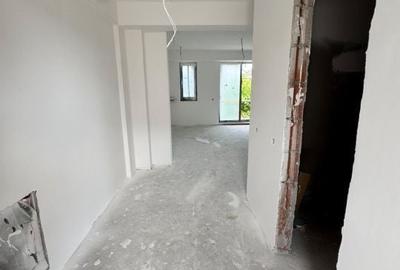 Garsonieră în Vest - 2