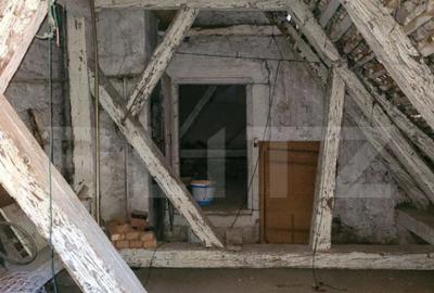 Casa Piata Sfatului compusa ap3camere,studio(2camere),mansar - 6