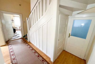 Casă cu 5 camere cu Teren 990 Mp în Central - 9