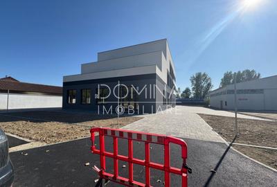 Cladire moderna P+2 cu parcare proprie - str. Tineretului - 14