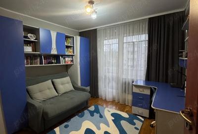 Apartament cu 3 camere decomandat în Livezeni - 3