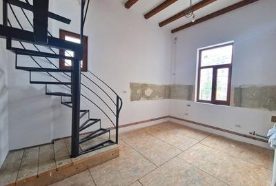 Apartament cu 6 camere decomandat în Unirii - 7