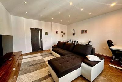 Apartament cu 2 camere decomandat în Cetatea - 6