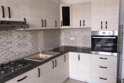 Apartament de inchiriat, cu 2 camere, parcare privata, zona Astra - 4