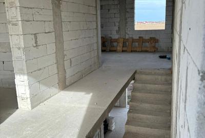 Casă cu 4 camere cu Teren 1000 Mp în Șofronea - 1