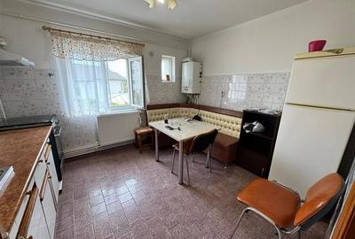 Apartament 3 camere, etaj 1, zona Bucegi, 73mp, eliberare rapida Apartament 3 camere, etaj 1, zona Bucegi, 73mp, eliberare rapida - 4