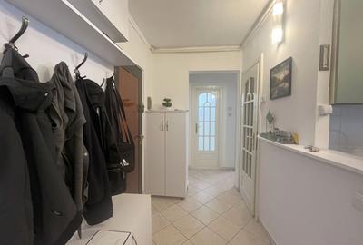 Apartament cu 3 camere decomandat, mobilat în Lipovei - 11