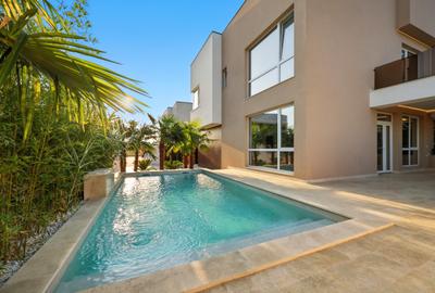 Pantelimon - Șoseaua Cernica - 4 camere - 3 băi | Piscină - Lux | Finalizată - 1