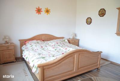 Casă cu 5 camere cu Teren 3420 Mp în Valea Călugărească - 4
