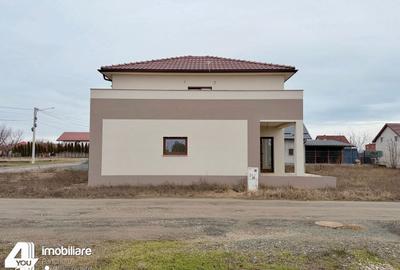 Casă cu 4 camere cu Teren 500 Mp în Central - 20