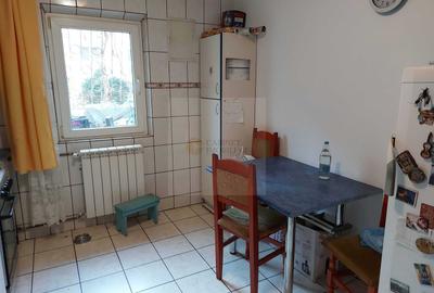 Apartament cu 3 camere decomandat în Lujerului - 2