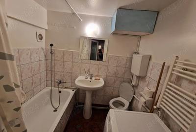 Inchiriez gasoniera ap.1 camera situat pe Strada Dorobantilor Inchiriez gasoniera ap.1 camera situat pe Strada Dorobantilor - 4