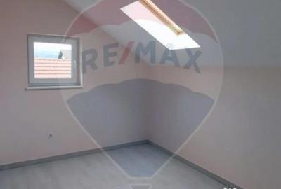 Casă cu 4 camere cu Teren 803 Mp în Oncea - 4