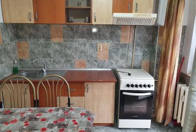 Garsonieră decomandată în Central - 1