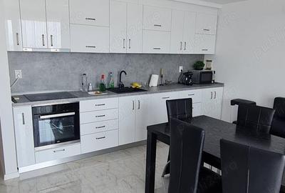 Vand apartament 3 camere zona centrala - 1